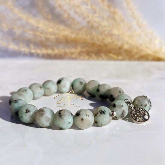 Sezama Jašma no matētām pērlēm ar piekariņu