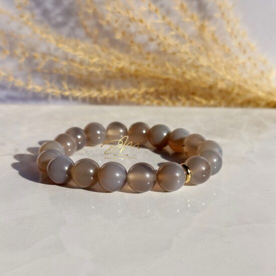 Pelēkā Ahāta aproce