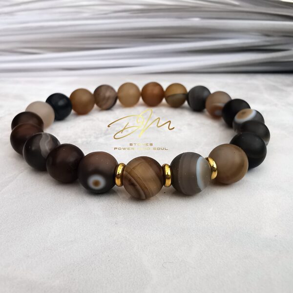 Tumši Brūnā Ahāta aproce no matētām pērlēm